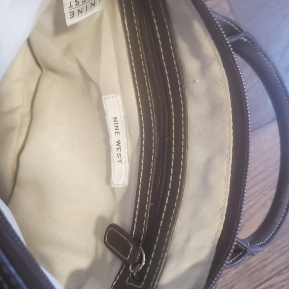 Nine West handbag - Picture 8 of 9